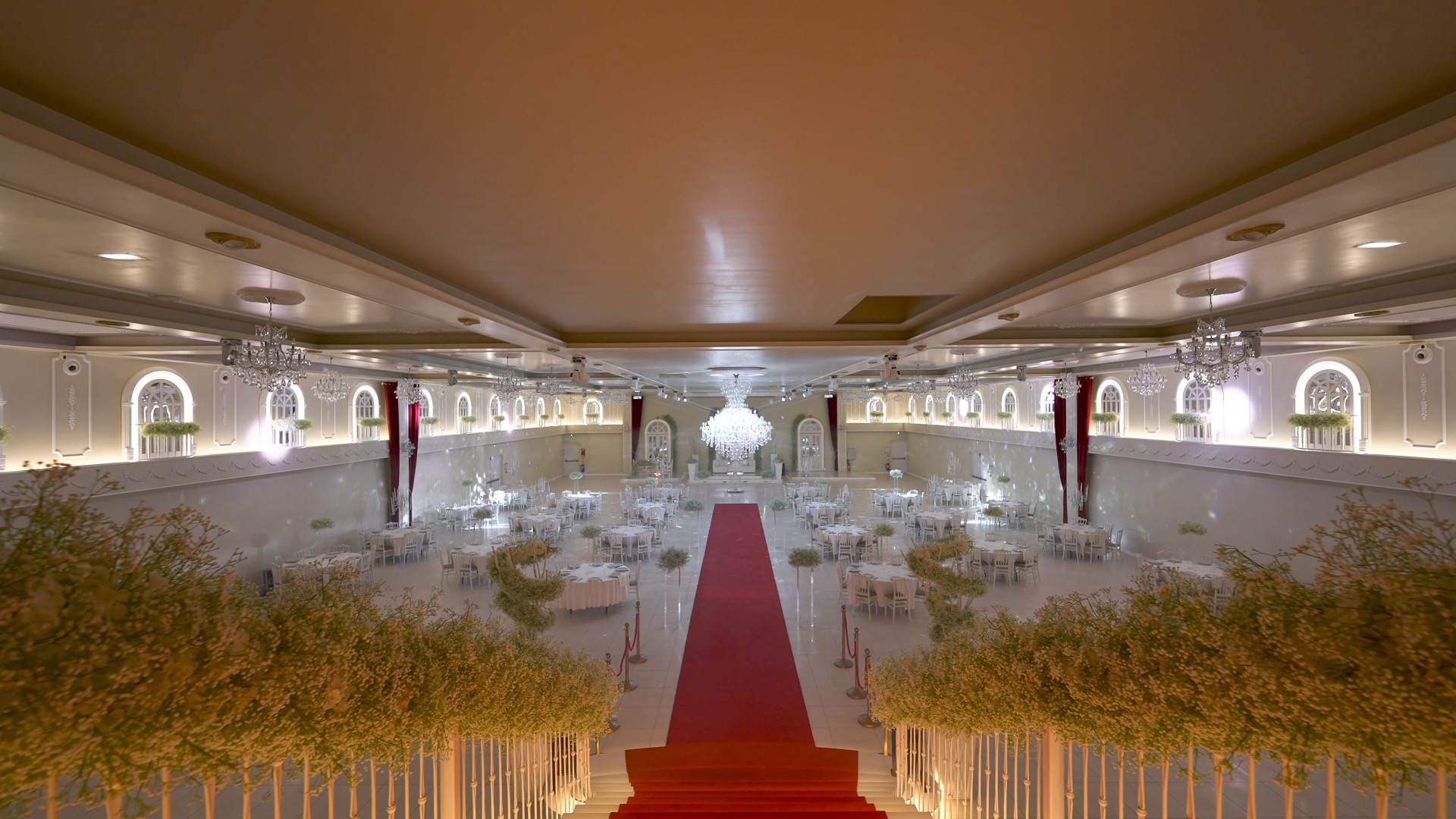 Salle dress&eacute;e pour un mariage &agrave; Gala R&eacute;ception